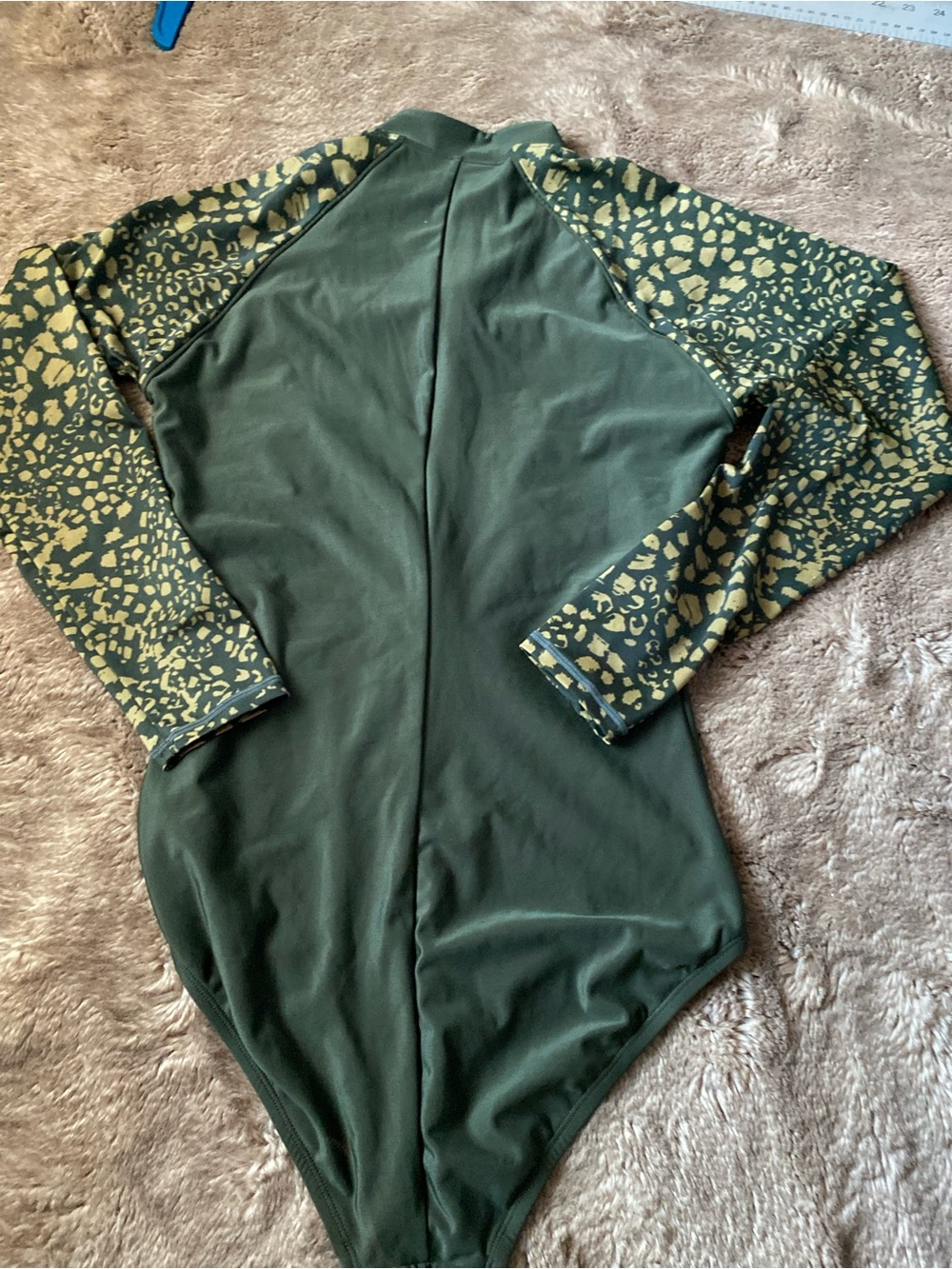 all in motion Olive Green Long-Sleeve One-Piece Swimsuit with Gold Print - Picture 4 of 8